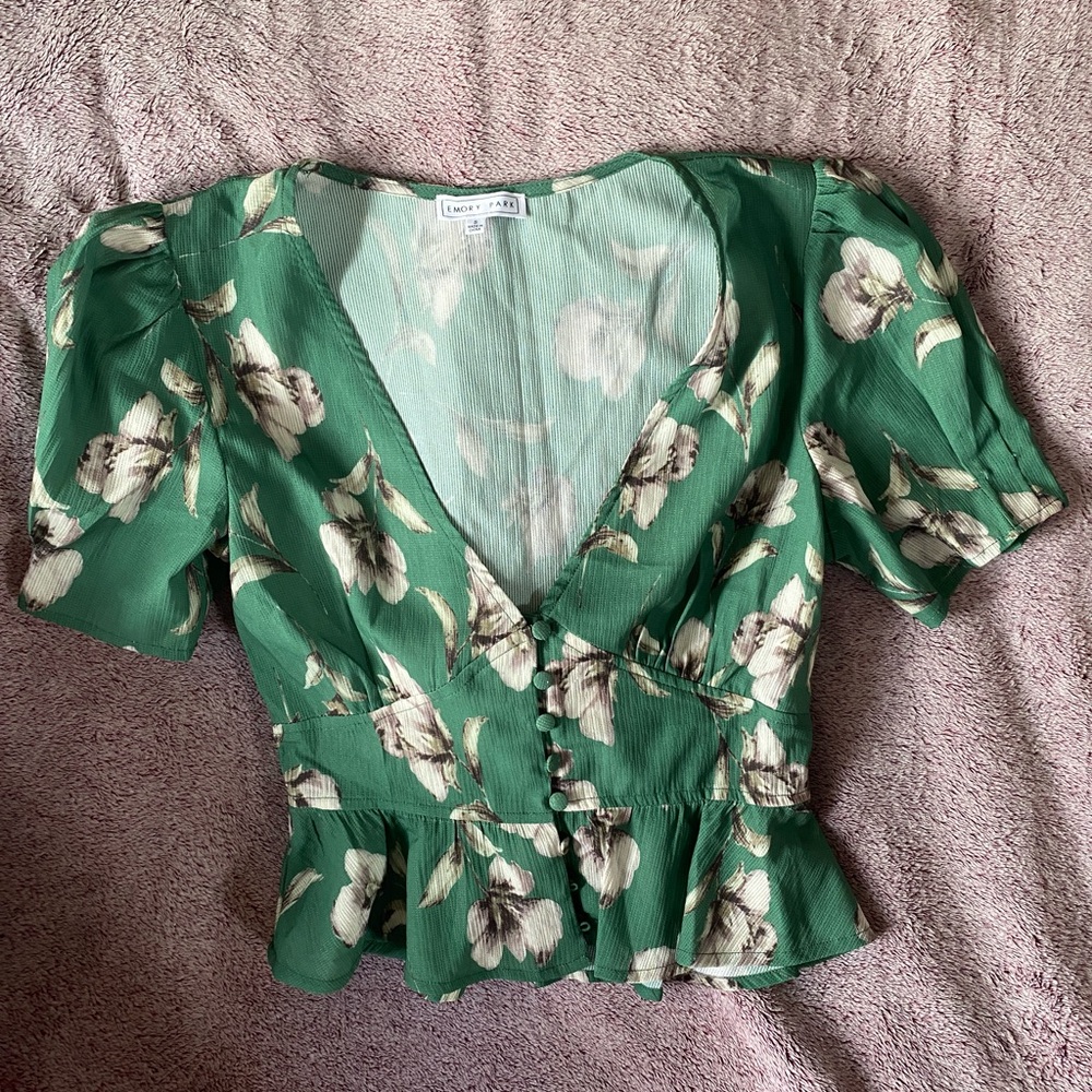 NWOT — Emory Park Green Floral Puff Sleeve Gathered Button Waist — Size Small